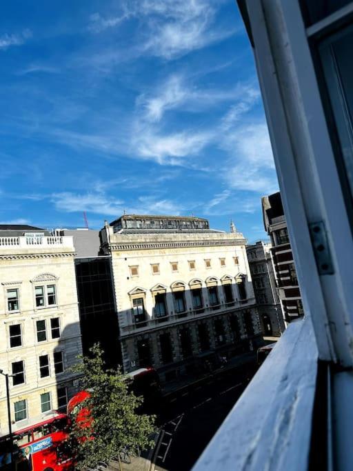 2Bed Apartment Farringdon St Paul Long Stay Discounts By Cozystays Лондон Экстерьер фото