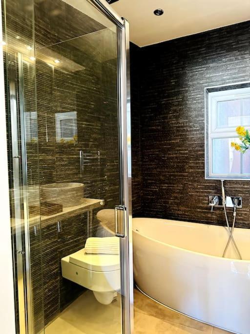 2Bed Apartment Farringdon St Paul Long Stay Discounts By Cozystays Лондон Экстерьер фото