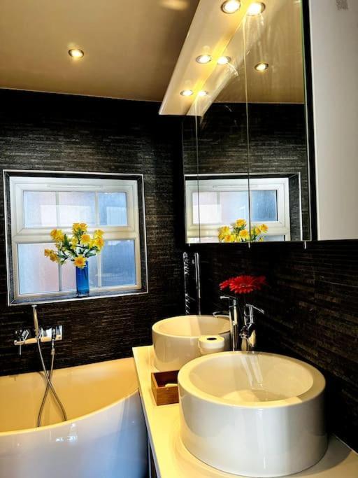 2Bed Apartment Farringdon St Paul Long Stay Discounts By Cozystays Лондон Экстерьер фото